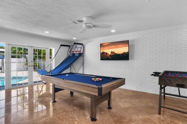 3321 N 37th St, Hollywood, FL 33021