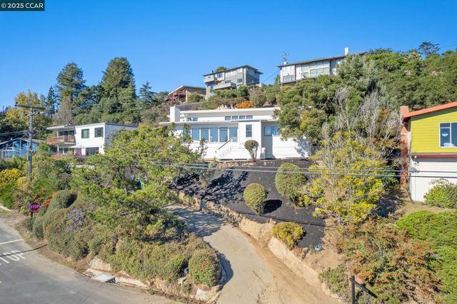 1140 King Dr, El Cerrito, CA 94530