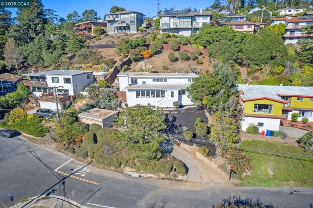 1140 King Dr, El Cerrito, CA 94530