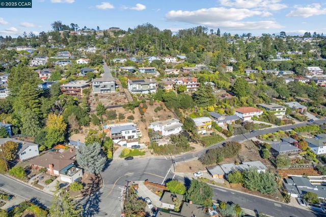 1140 King Dr, El Cerrito, CA 94530