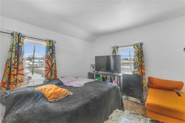 1853 West Avenue, Elyria, OH 44035