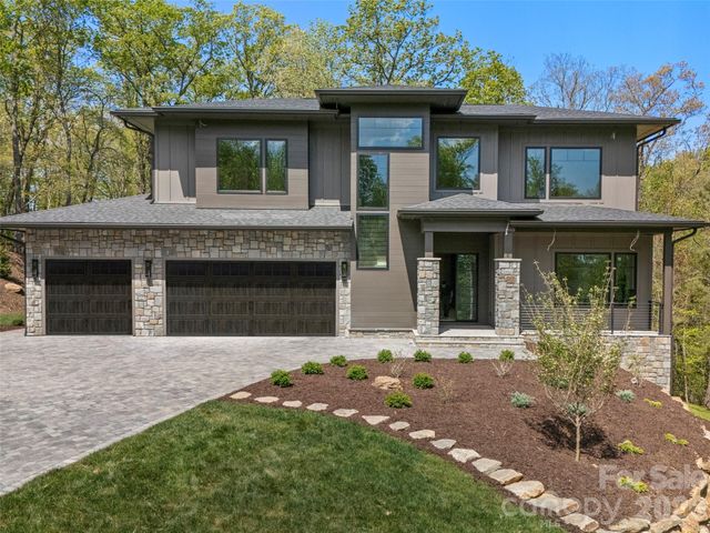 163 Stonefly Drive, Horse Shoe, NC 28742