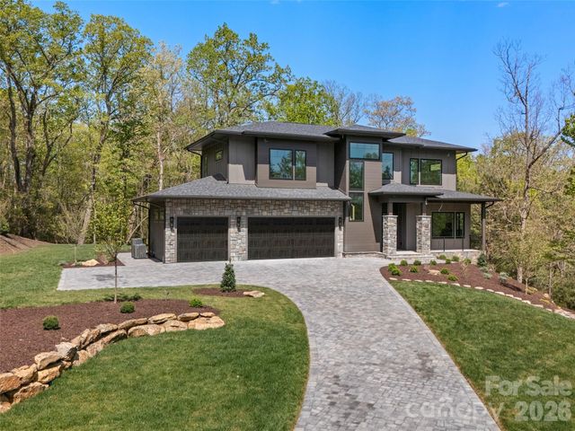 163 Stonefly Drive, Horse Shoe, NC 28742