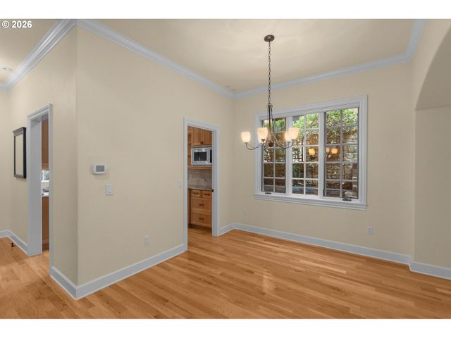 15468 BOONES Way, Lake Oswego, OR 97035