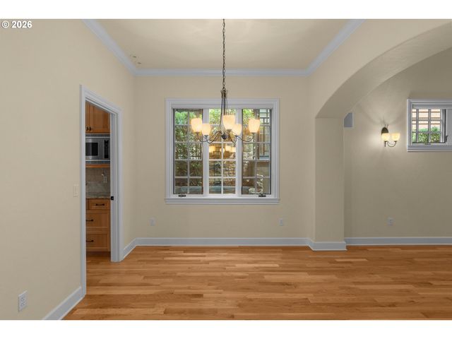 15468 BOONES Way, Lake Oswego, OR 97035