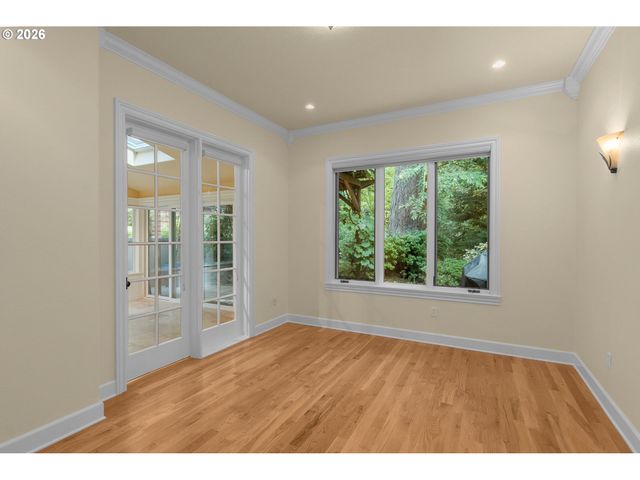 15468 BOONES Way, Lake Oswego, OR 97035