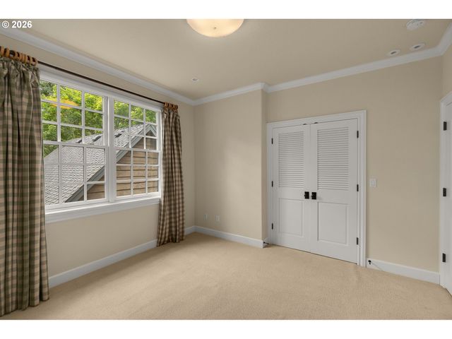 15468 BOONES Way, Lake Oswego, OR 97035