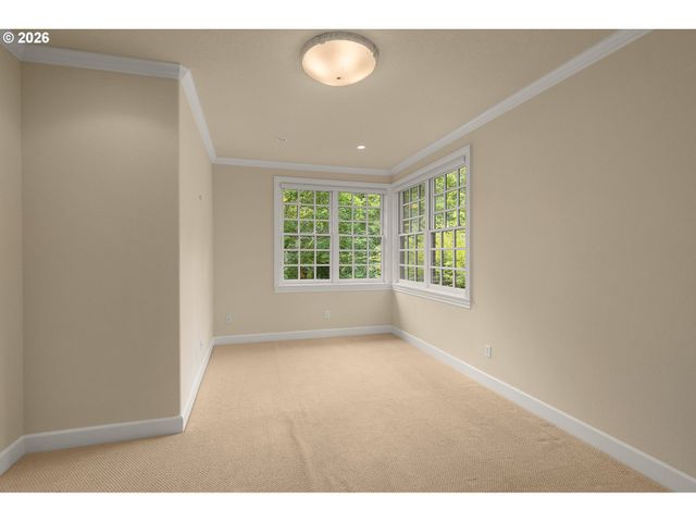 15468 BOONES Way, Lake Oswego, OR 97035