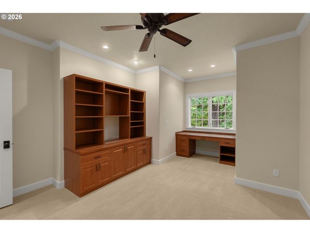 15468 BOONES Way, Lake Oswego, OR 97035