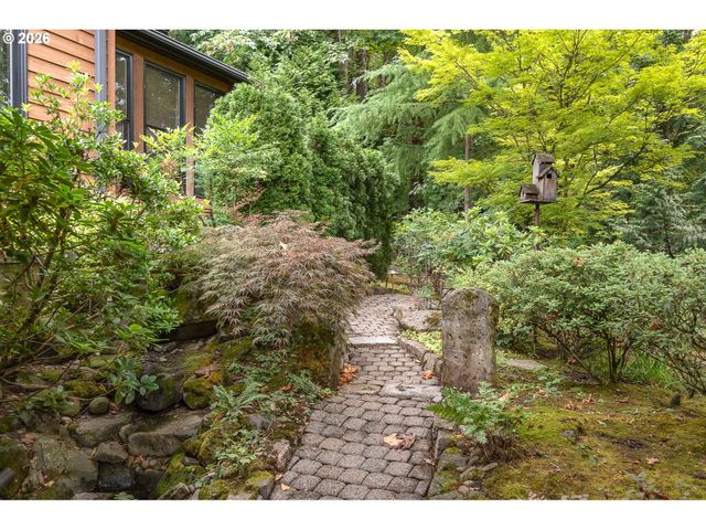 15468 BOONES Way, Lake Oswego, OR 97035