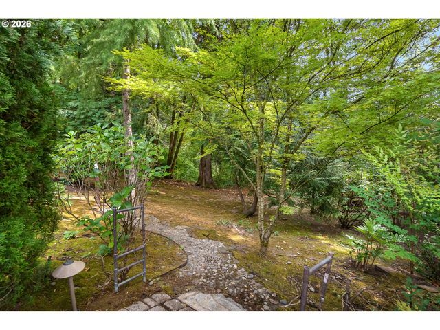 15468 BOONES Way, Lake Oswego, OR 97035
