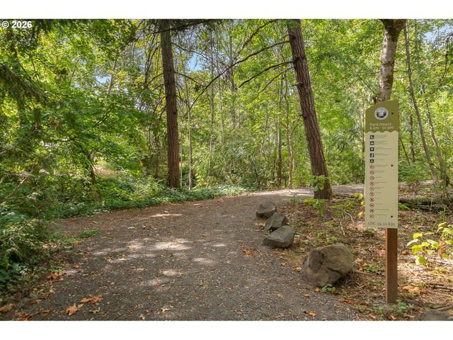 15468 BOONES Way, Lake Oswego, OR 97035