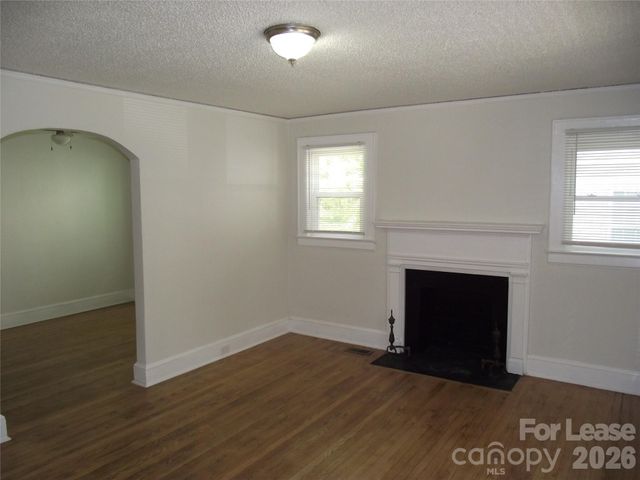 2310 Dundeen Street, Charlotte, NC 28216