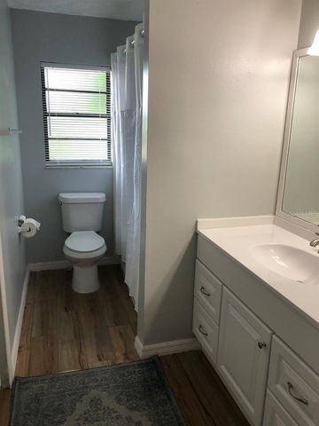 255 W OSCEOLA STREET, Clermont, FL 34711