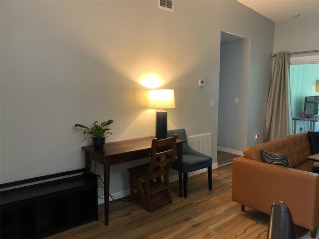 255 W OSCEOLA STREET, Clermont, FL 34711