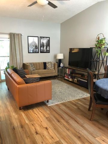 255 W OSCEOLA STREET, Clermont, FL 34711