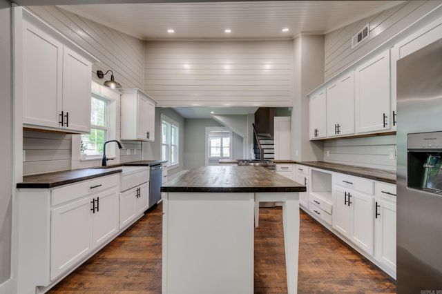 953 Watkins Street, Conway, AR 72034