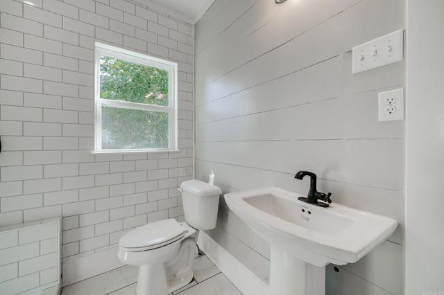 953 Watkins Street, Conway, AR 72034