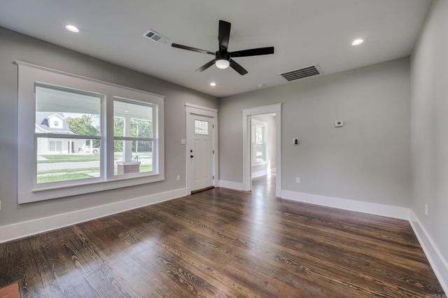 953 Watkins Street, Conway, AR 72034