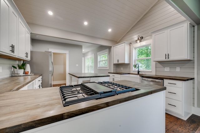 953 Watkins Street, Conway, AR 72034