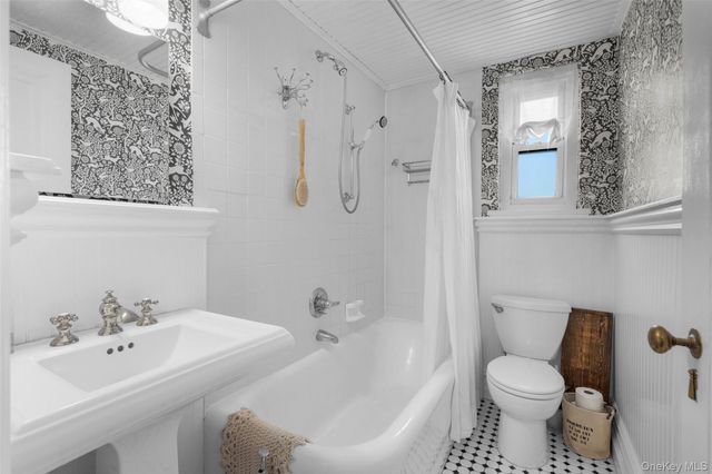 910 Stuart Avenue 4L, Mamaroneck, NY 10543