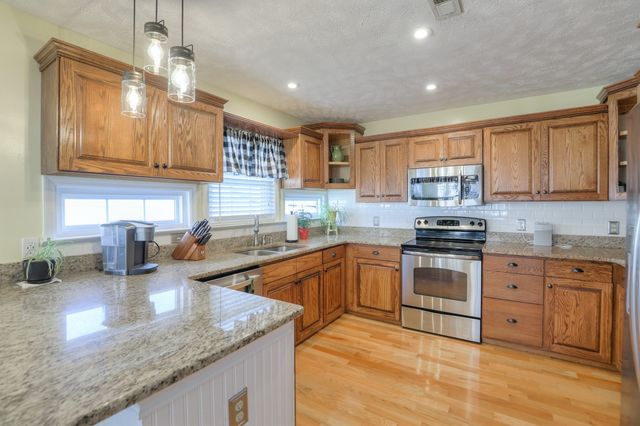 2110 Gaston Ct, Murfreesboro, TN 37128