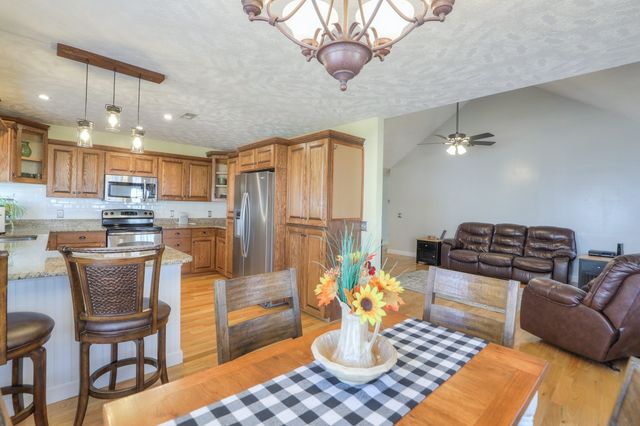 2110 Gaston Ct, Murfreesboro, TN 37128