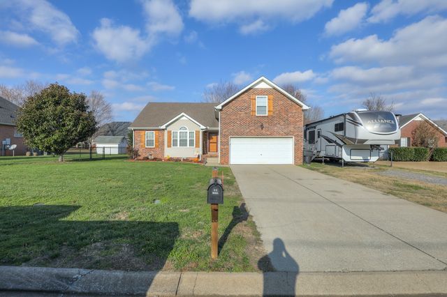 2110 Gaston Ct, Murfreesboro, TN 37128