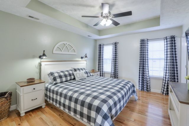 2110 Gaston Ct, Murfreesboro, TN 37128