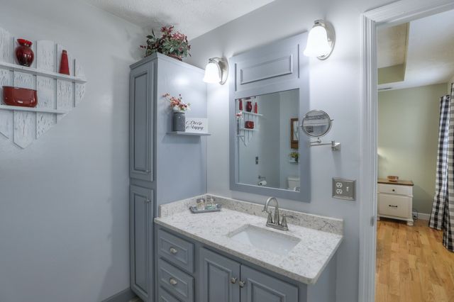 2110 Gaston Ct, Murfreesboro, TN 37128