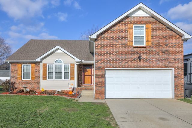 2110 Gaston Ct, Murfreesboro, TN 37128