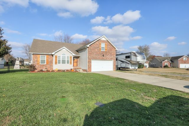 2110 Gaston Ct, Murfreesboro, TN 37128