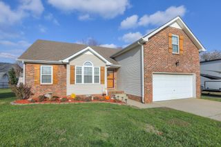 2110 Gaston Ct, Murfreesboro, TN 37128