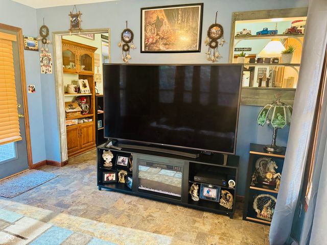 2720 Falcon Court, Seymour, IN 47274