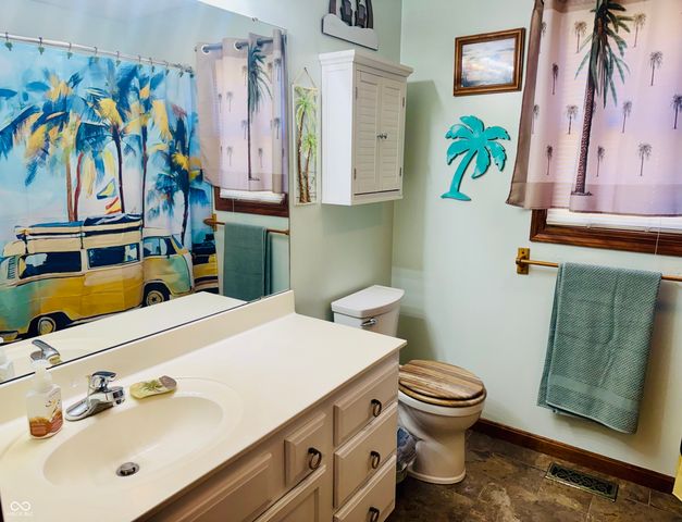 2720 Falcon Court, Seymour, IN 47274