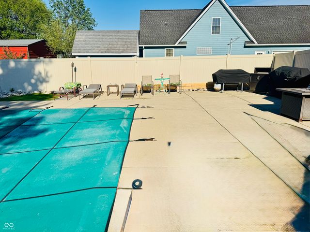 2720 Falcon Court, Seymour, IN 47274