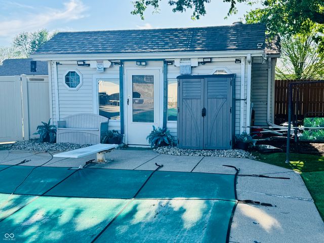 2720 Falcon Court, Seymour, IN 47274