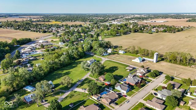 2720 Falcon Court, Seymour, IN 47274