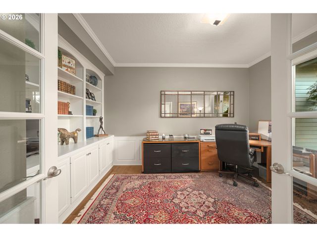 13447 STREAMSIDE Ct, Lake Oswego, OR 97035