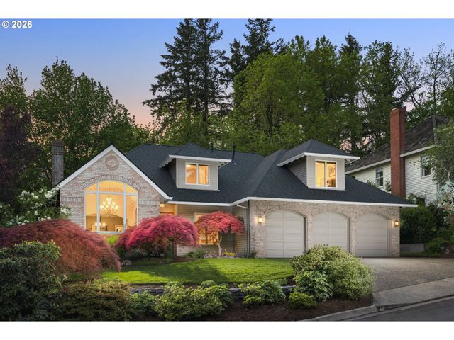 13447 STREAMSIDE Ct, Lake Oswego, OR 97035