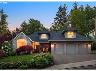 13447 STREAMSIDE Ct, Lake Oswego, OR 97035