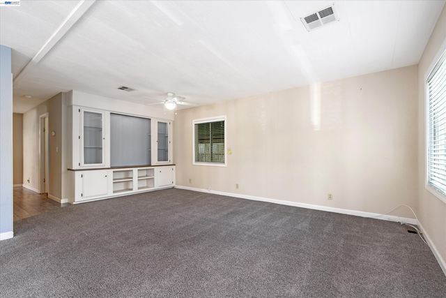 3263 Vineyard Ave 62, Pleasanton, CA 94566