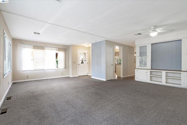 3263 Vineyard Ave 62, Pleasanton, CA 94566