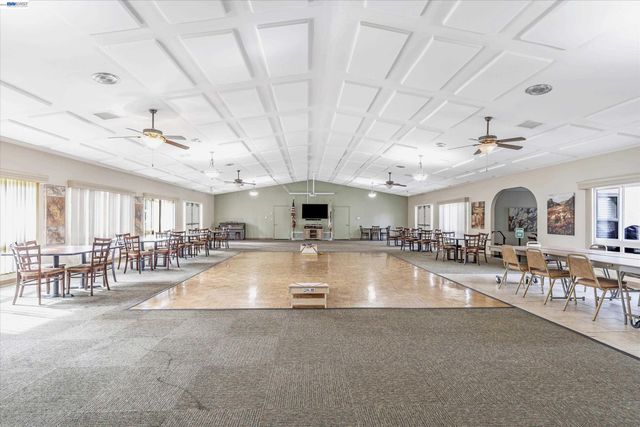 3263 Vineyard Ave 62, Pleasanton, CA 94566