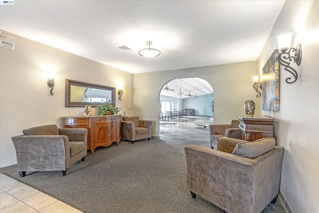 3263 Vineyard Ave 62, Pleasanton, CA 94566