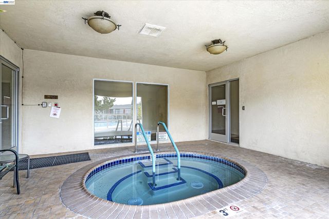 3263 Vineyard Ave 62, Pleasanton, CA 94566