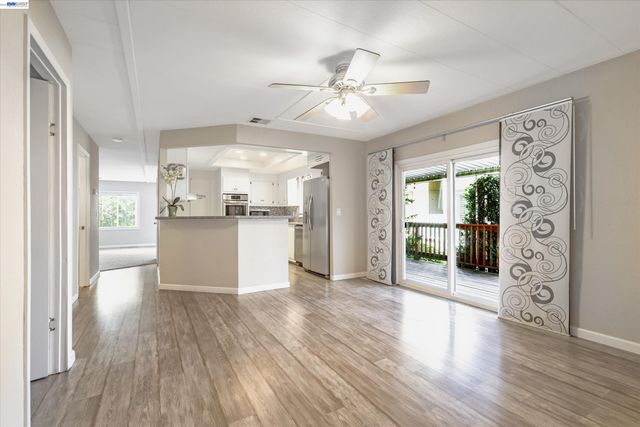 3263 Vineyard Ave 62, Pleasanton, CA 94566