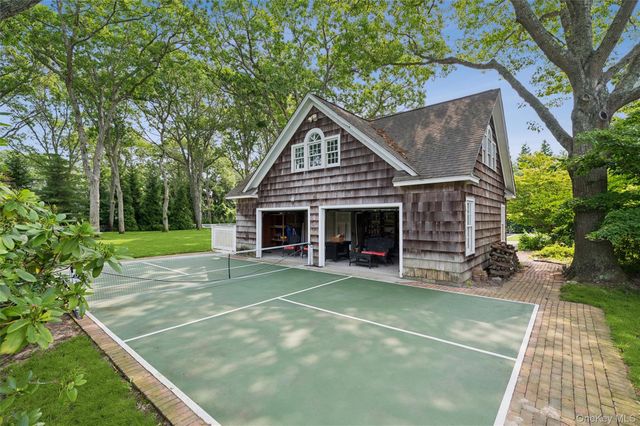 20 Quogue Street, Quogue, NY 11959