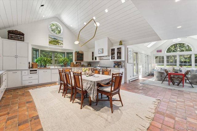 20 Quogue Street, Quogue, NY 11959