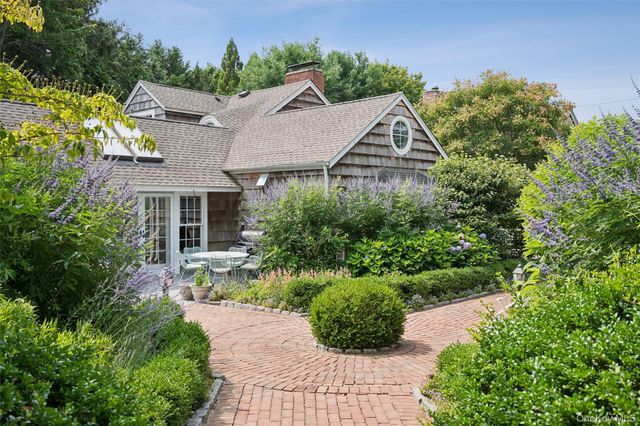 20 Quogue Street, Quogue, NY 11959